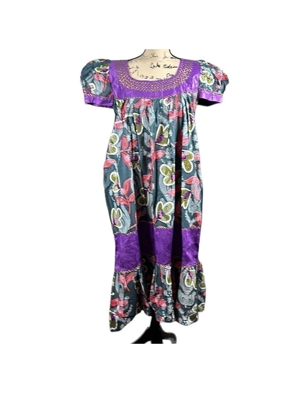 Vintage Floral Patterned Smock Neck With Pockets House Dress Size S/M